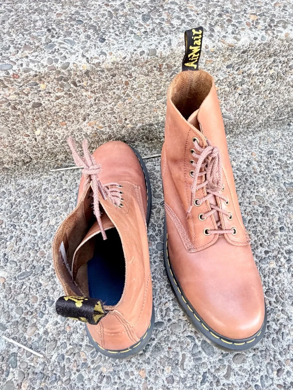 Dr. Martens 1460 Men’s Brown Leather 8-Eye Lace-Up Boots
